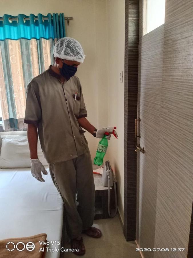 Hotel Vaishali Nashik Bagian luar foto