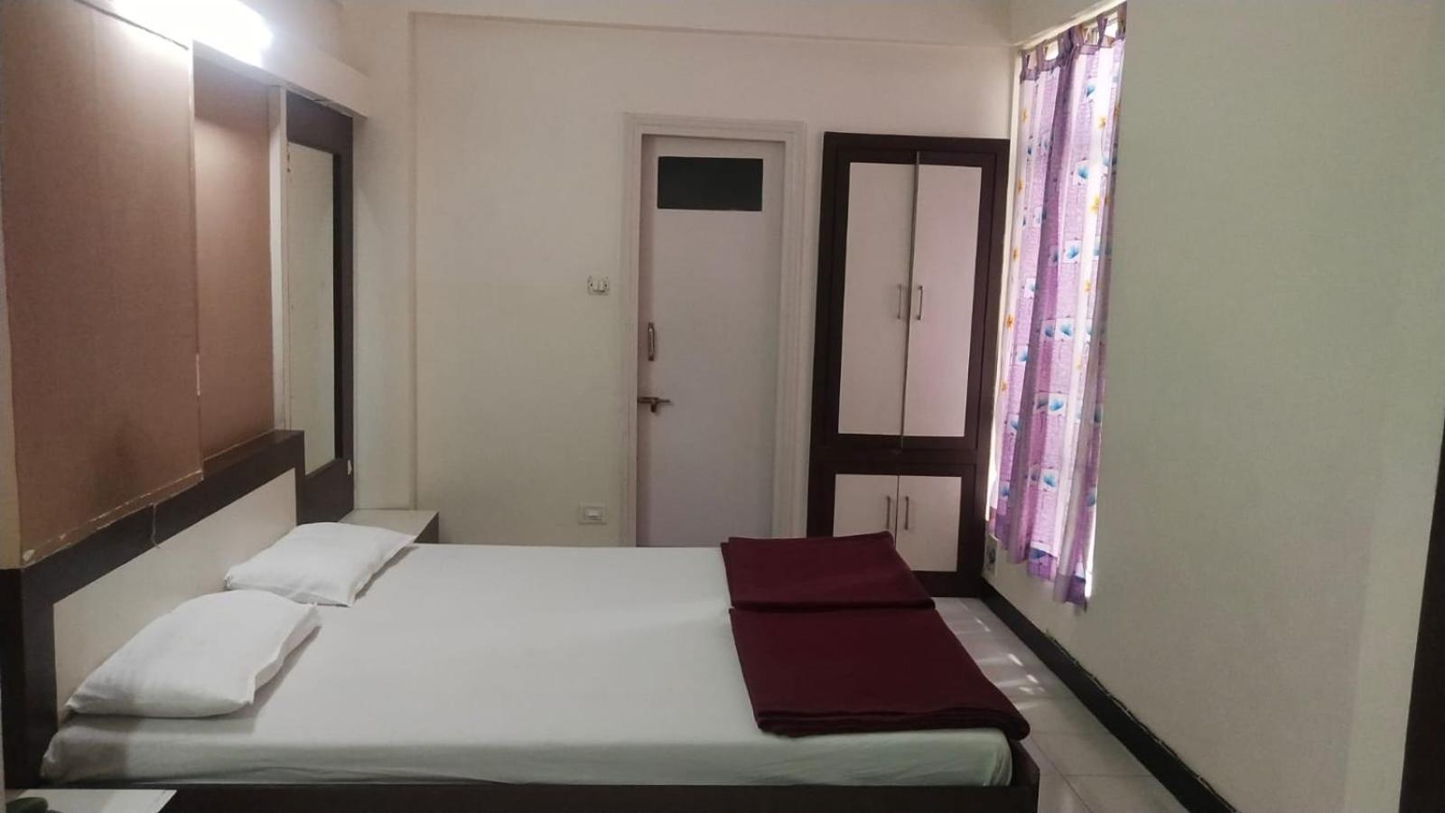 Hotel Vaishali Nashik Bagian luar foto